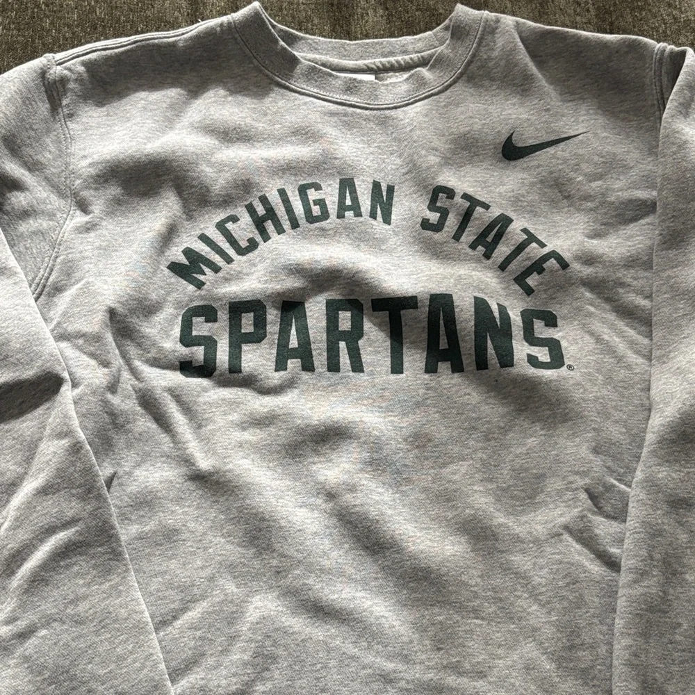 Nike Michigan State Spartans Gray Sweatshirt - SIZE MEDIUM - Picture 2 of 4